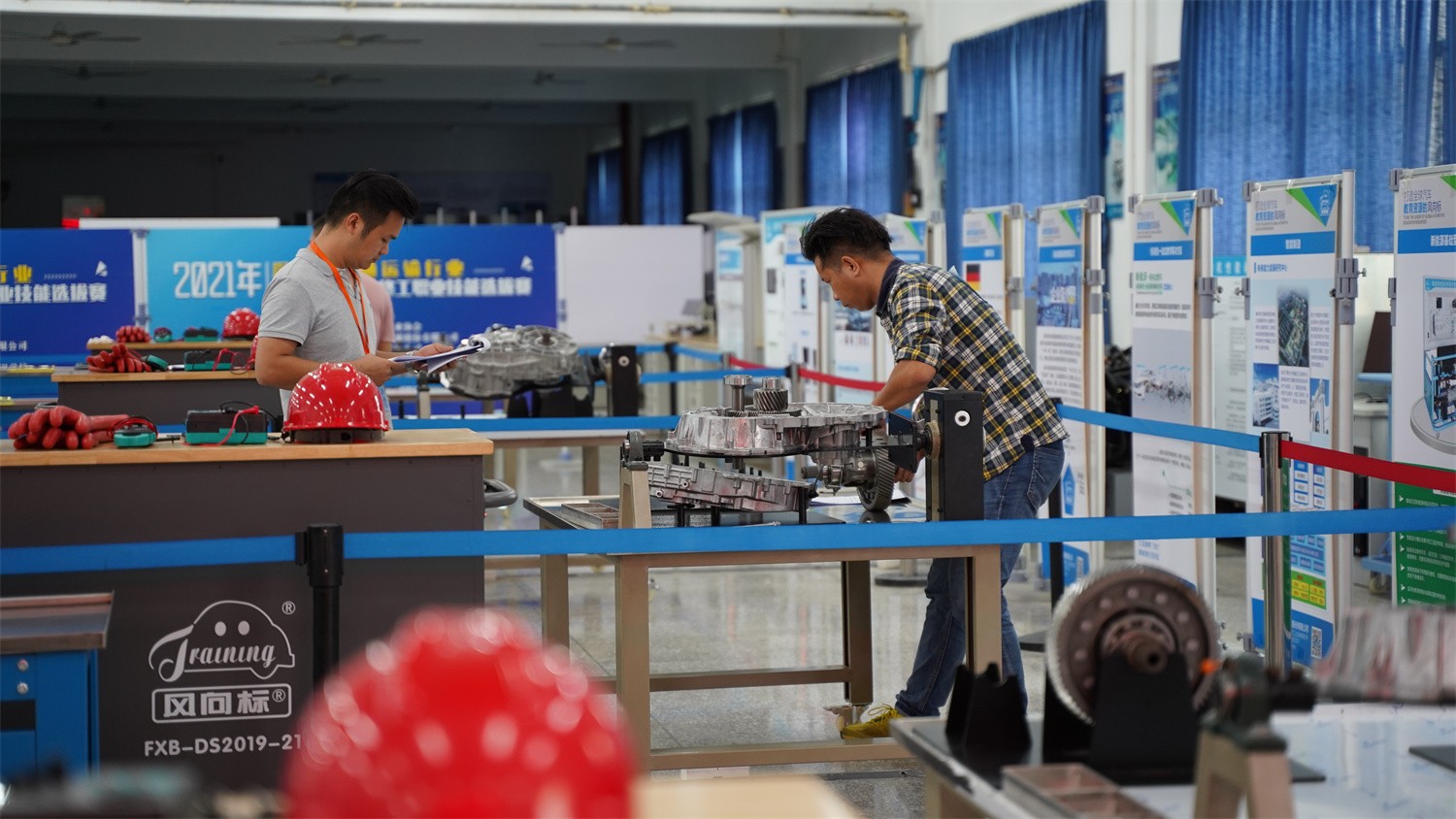 深圳風(fēng)向標(biāo)教育資源股份有限公司 深圳風(fēng)向標(biāo)教育資源股份有限公司