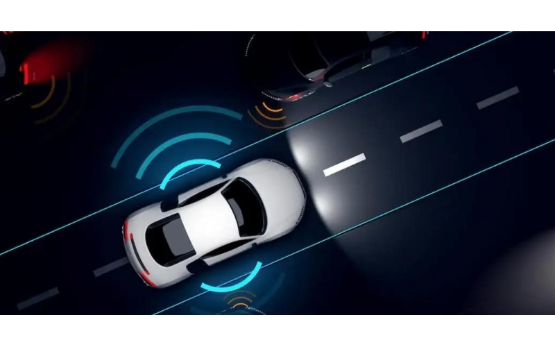 產品智能化提速 車企打響智能網聯“卡位戰(zhàn)”